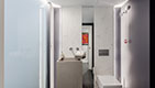 Patient bathroom clinic GIREXX Barcelona